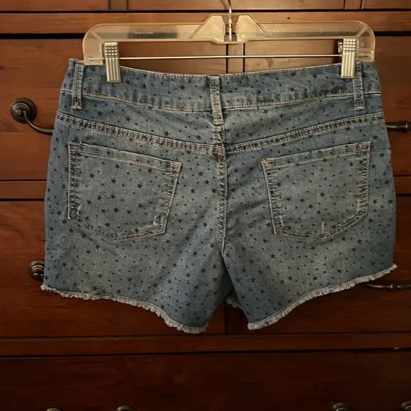 Dungaree shorts with white stars ,, - Picture 4 of 5